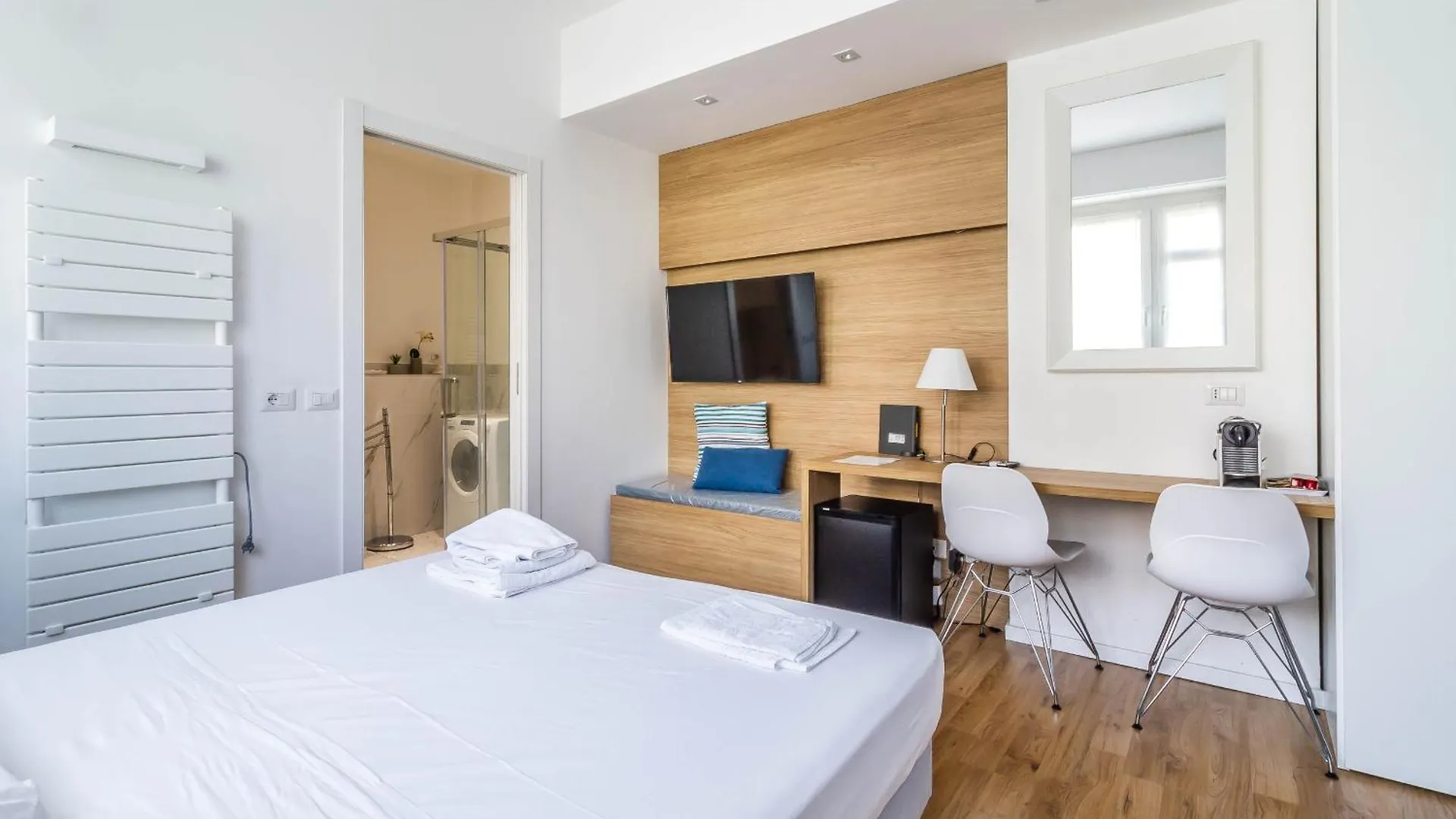 Citta Studi Design Apartments By Rentopolis Italy